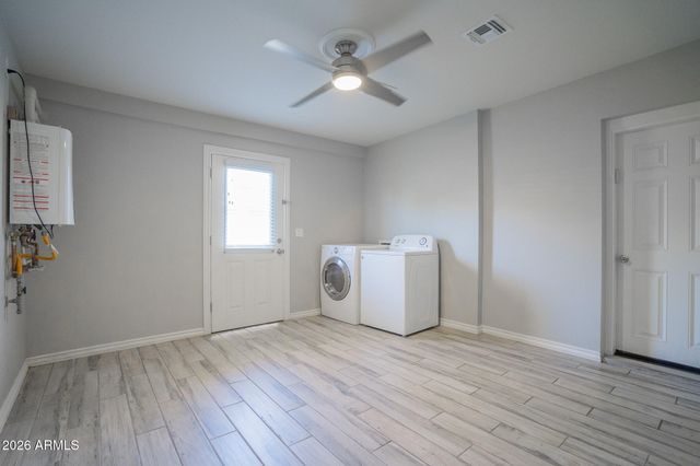 1008 E Citrus Way, Phoenix, AZ 85014