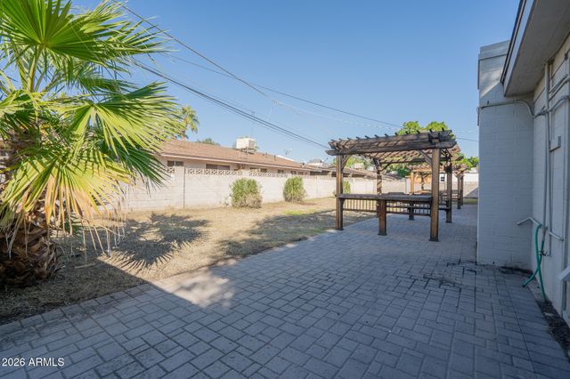 1008 E Citrus Way, Phoenix, AZ 85014