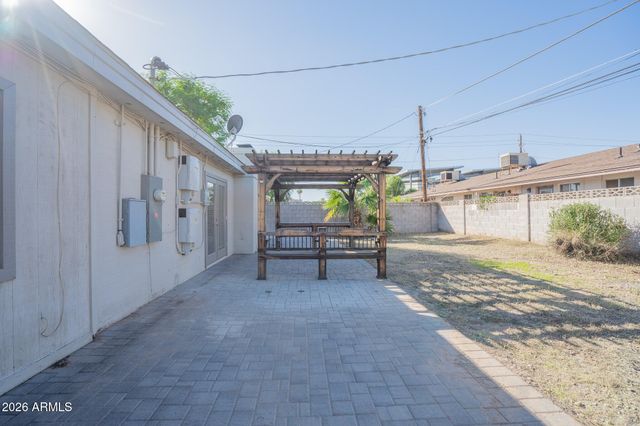 1008 E Citrus Way, Phoenix, AZ 85014