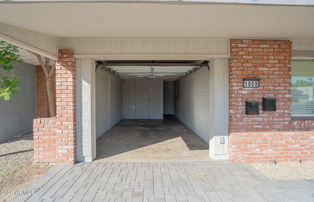 1008 E Citrus Way, Phoenix, AZ 85014