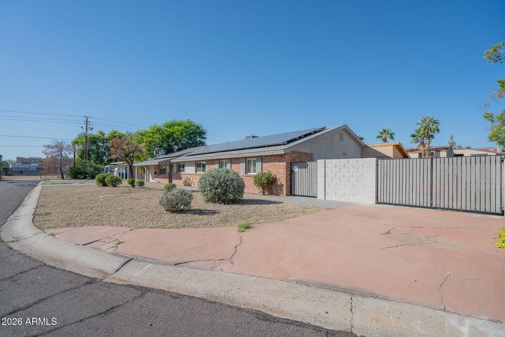 1008 E Citrus Way, Phoenix, AZ 85014 — photo 3