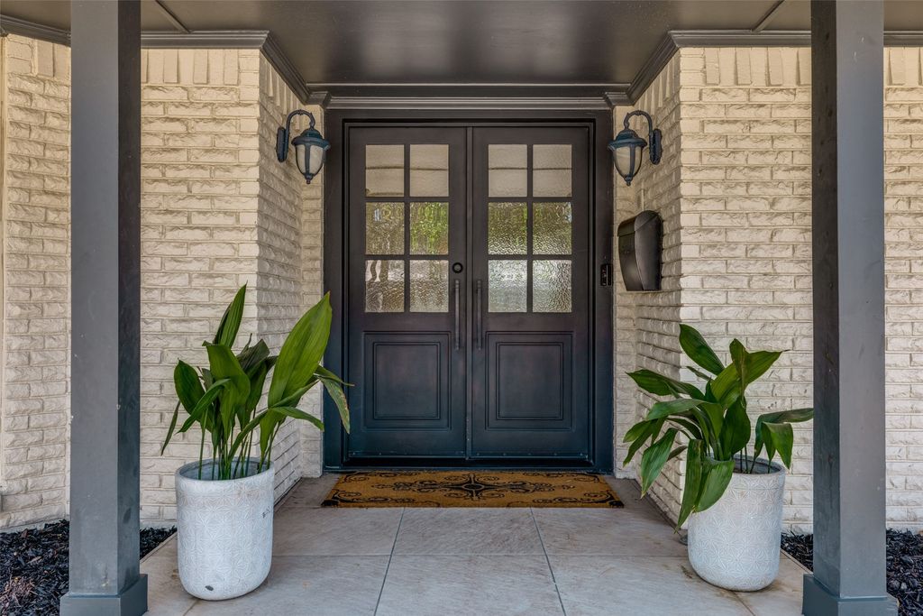 4558 Shady Hill Drive, Dallas, TX 75229