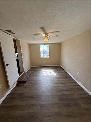 311 E BRIDGERS AVENUE, Auburndale, FL 33823