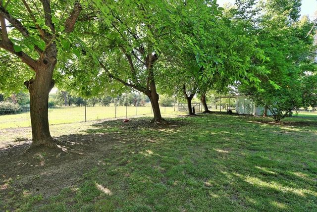 9311 GOLDEN GATE Ave, Orangevale, CA 95662
