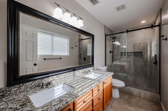 26224 N 40th Place, Phoenix, AZ 85050