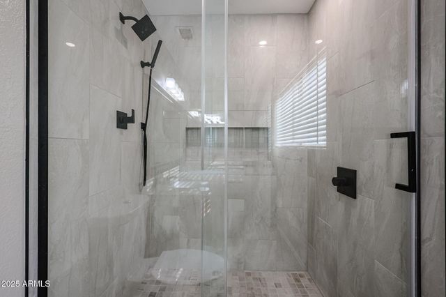 26224 N 40th Place, Phoenix, AZ 85050