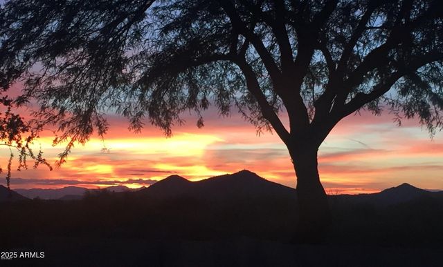 26224 N 40th Place, Phoenix, AZ 85050