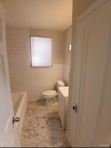 1815 S New Florissant Road, Florissant, MO 63031