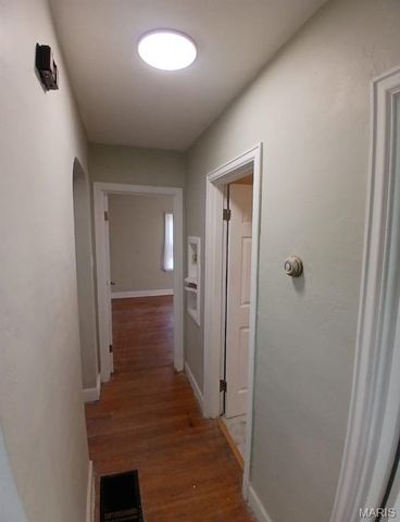 1815 S New Florissant Road, Florissant, MO 63031