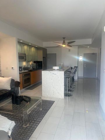 575 6th Avenue 905, San Diego, CA 92101