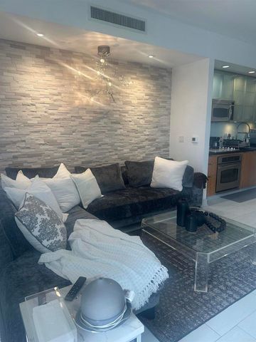 575 6th Avenue 905, San Diego, CA 92101