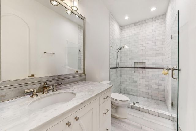 2205 Goldsmith Street, Houston, TX 77030