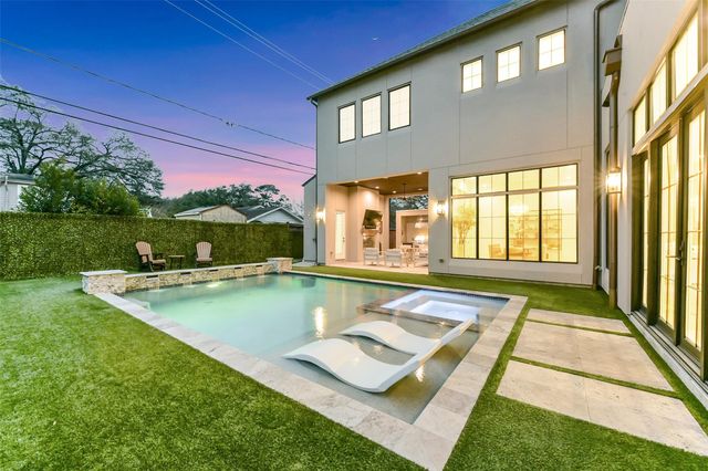 2205 Goldsmith Street, Houston, TX 77030