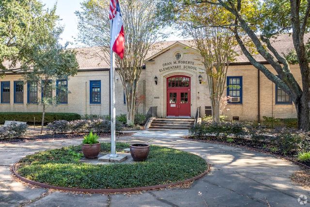 2205 Goldsmith Street, Houston, TX 77030