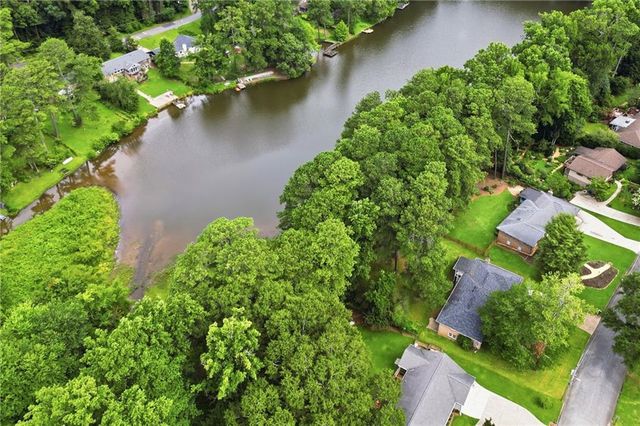 2858 Templar Knight Drive, Tucker, GA 30084