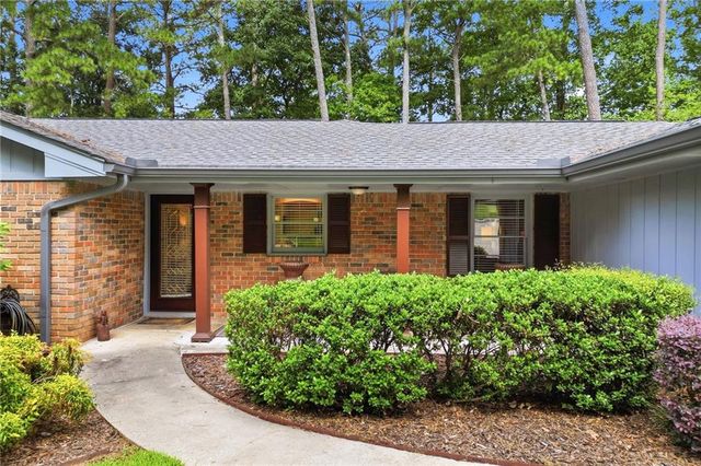2858 Templar Knight Drive, Tucker, GA 30084