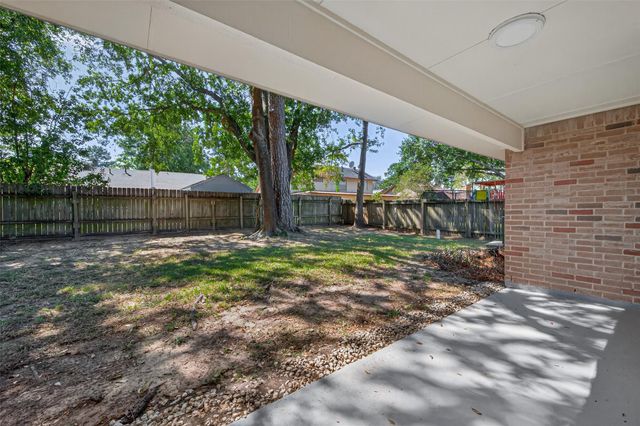 9611 Thistle Trail Drive, Houston, TX 77070