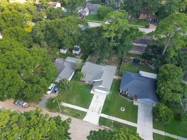 9611 Thistle Trail Drive, Houston, TX 77070