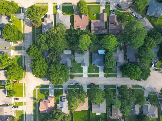 9611 Thistle Trail Drive, Houston, TX 77070