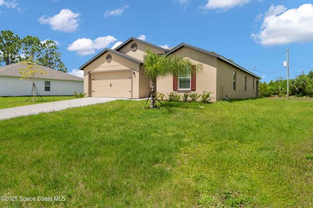 2120 Garbett Avenue SW, Palm Bay, FL 32908