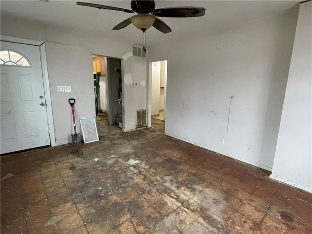 2508 Moundview Drive, Lawrence, KS 66049