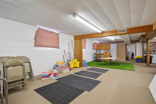 101 Clark Street, Dysart, IA 52224