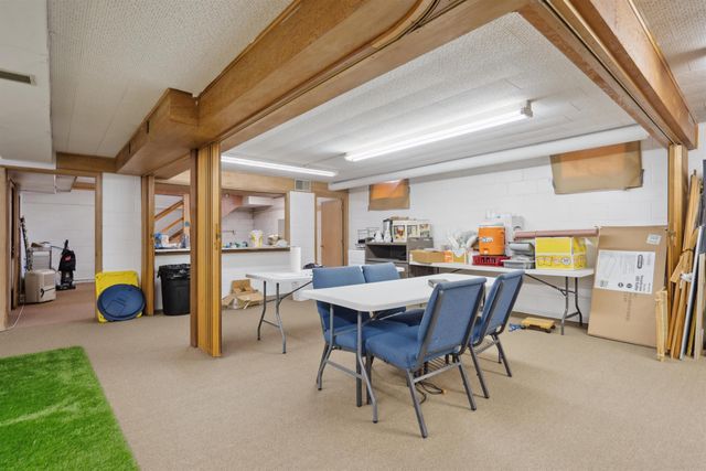 101 Clark Street, Dysart, IA 52224