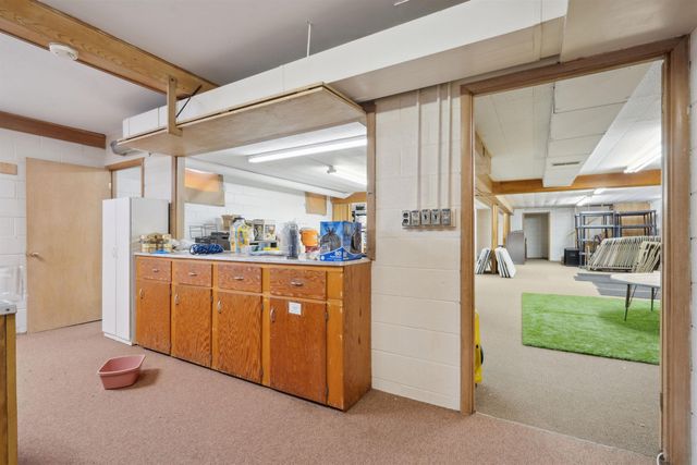 101 Clark Street, Dysart, IA 52224