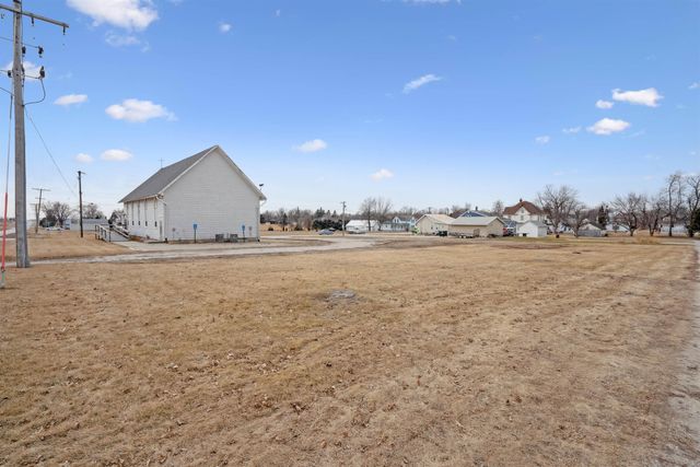 101 Clark Street, Dysart, IA 52224