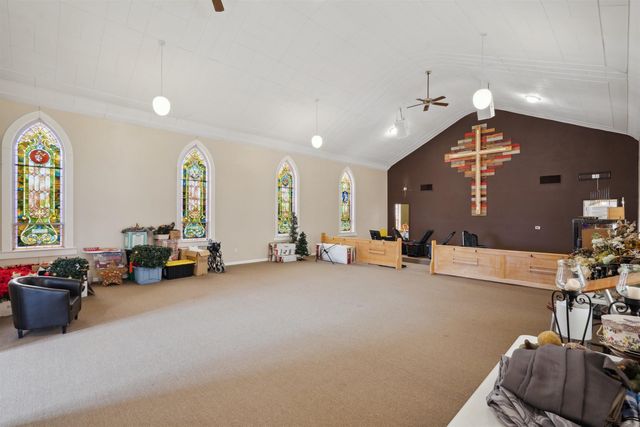 101 Clark Street, Dysart, IA 52224