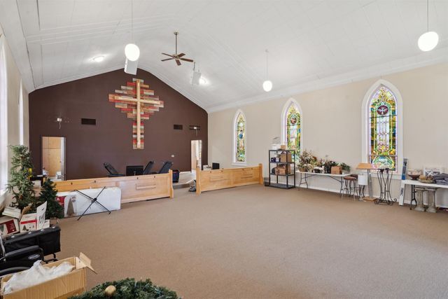 101 Clark Street, Dysart, IA 52224