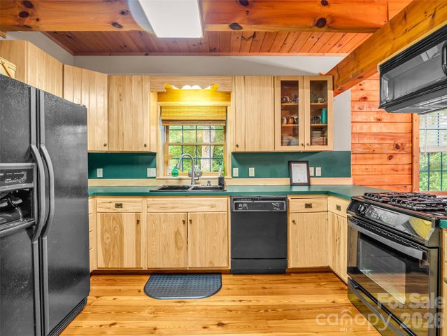 145 Lucas Lane, Mars Hill, NC 28754