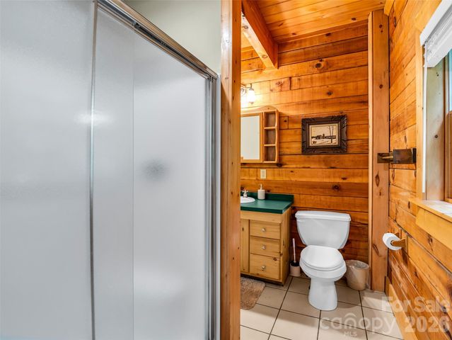 145 Lucas Lane, Mars Hill, NC 28754