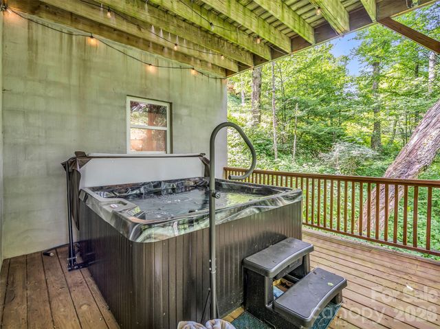 145 Lucas Lane, Mars Hill, NC 28754