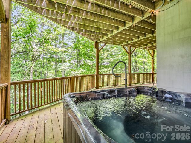 145 Lucas Lane, Mars Hill, NC 28754