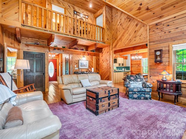 145 Lucas Lane, Mars Hill, NC 28754