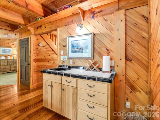145 Lucas Lane, Mars Hill, NC 28754
