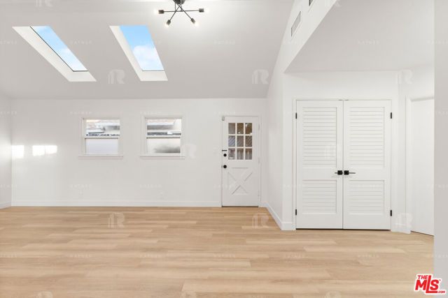 12811 Waddell Street, Valley Village, CA 91607