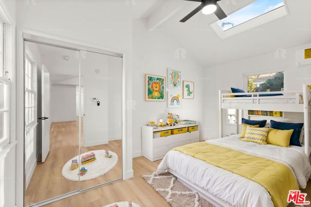 12811 Waddell Street, Valley Village, CA 91607