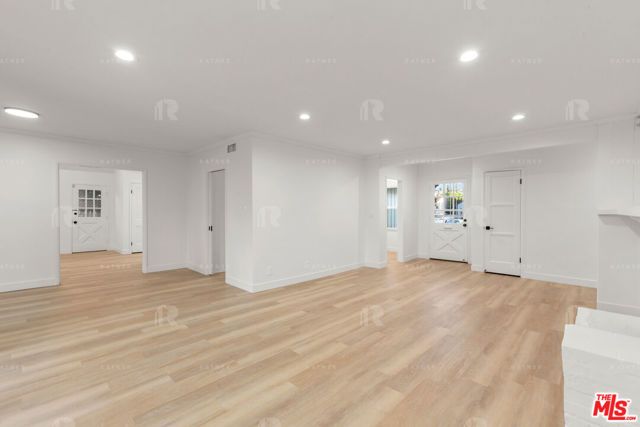 12811 Waddell Street, Valley Village, CA 91607