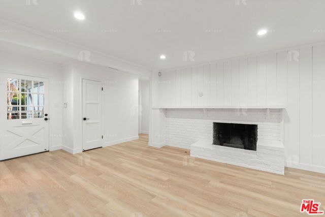 12811 Waddell Street, Valley Village, CA 91607