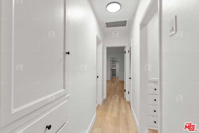 12811 Waddell Street, Valley Village, CA 91607