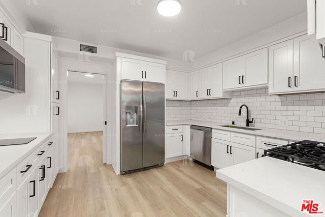 12811 Waddell Street, Valley Village, CA 91607