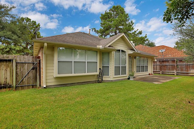8742 Aberdeen Palms Drive, Houston, TX 77095