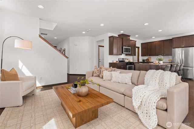 2729 S 124th Lane, Burien, WA 98168