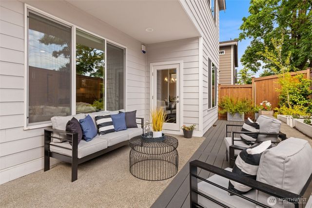 2729 S 124th Lane, Burien, WA 98168
