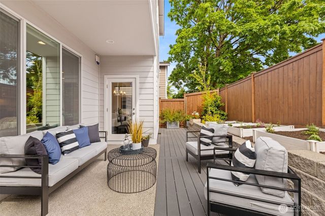 2729 S 124th Lane, Burien, WA 98168