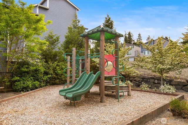 2729 S 124th Lane, Burien, WA 98168