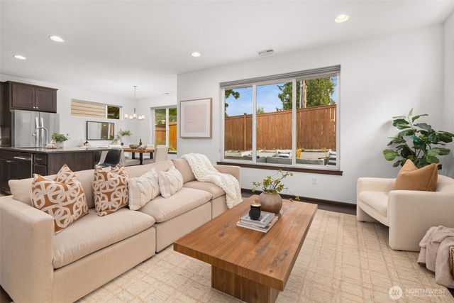 2729 S 124th Lane, Burien, WA 98168
