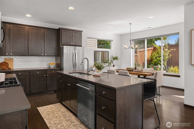 2729 S 124th Lane, Burien, WA 98168